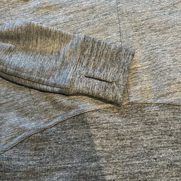 Lululemon zip up never worn size 6 - Picture 4 of 7